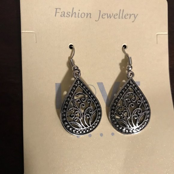 Jewelry Tear Drop Style Dangling Earrings Poshmark